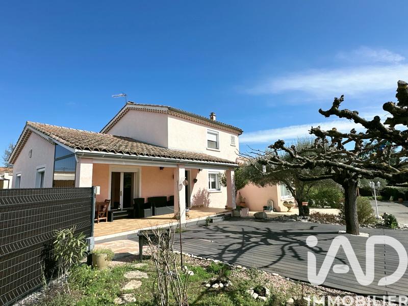 Maison - 140 m² - 7 pièces