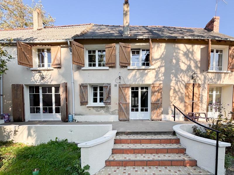 Maison - 163 m² - 7 pièces