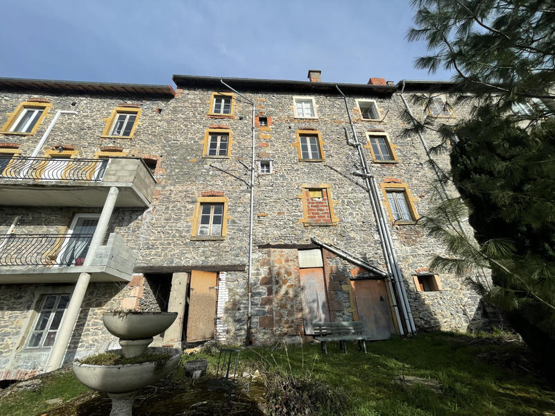 Immeuble - 160 m² - 11 pièces