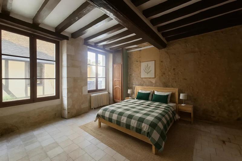 Maison - 349 m² - 11 pièces