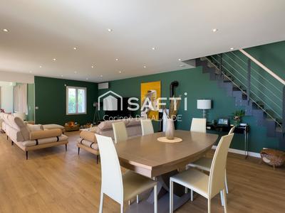 Maison - 160 m² - 6 pièces