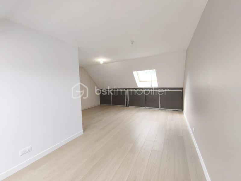 Maison traditionnelle - 140 m² - 5 pièces