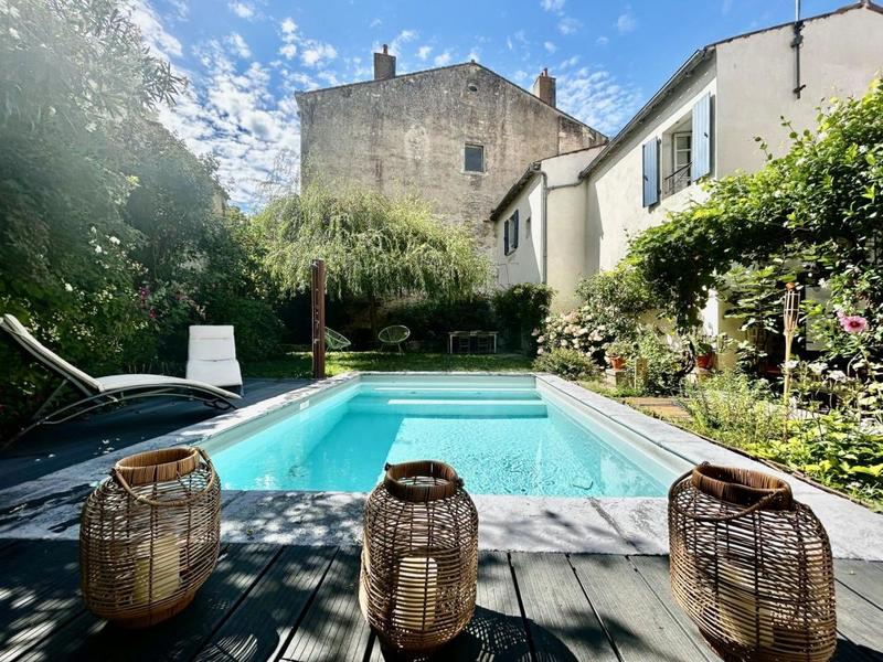 Maison de ville - 206 m² - 6 pièces