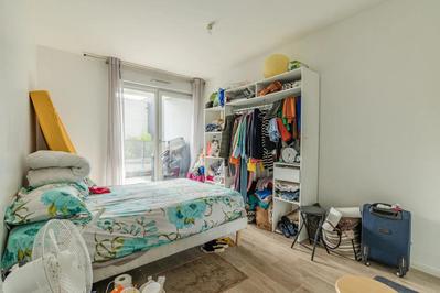 Appartement - 100 m² - 5 pièces