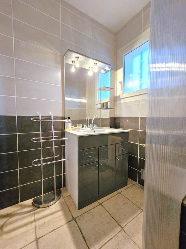 Maison - 400 m² - 18 pièces