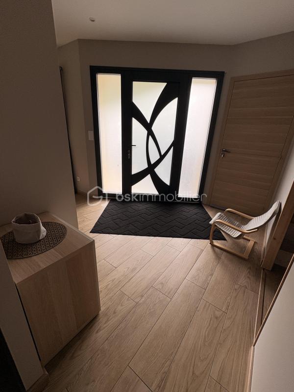 Pavillon - 180 m² - 8 pièces