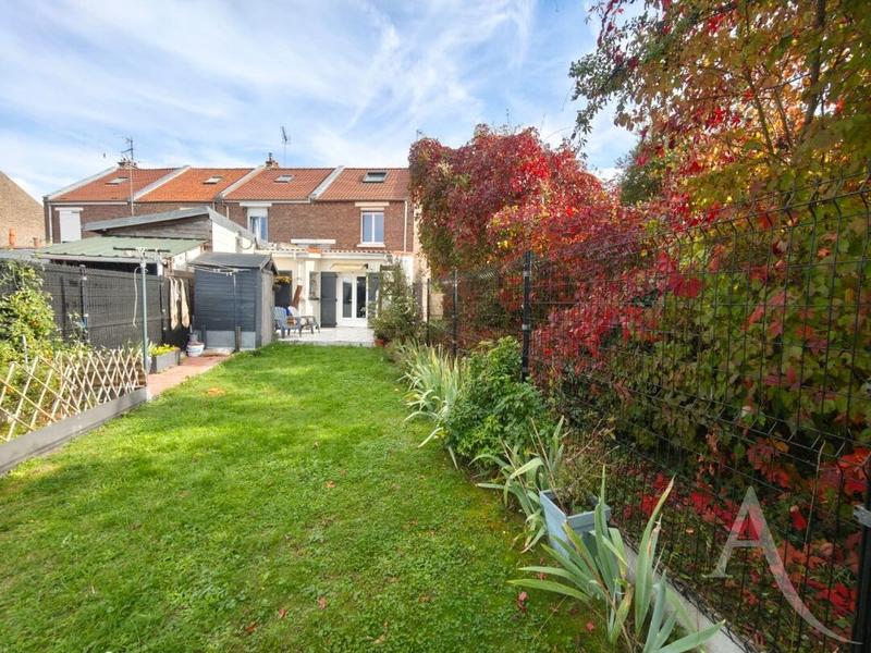 Maison - 91 m² - 4 pièces