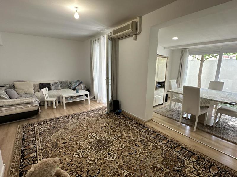 Propriété - 95 m² - 5 pièces