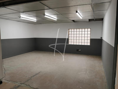 Entrepôt - 73 m²