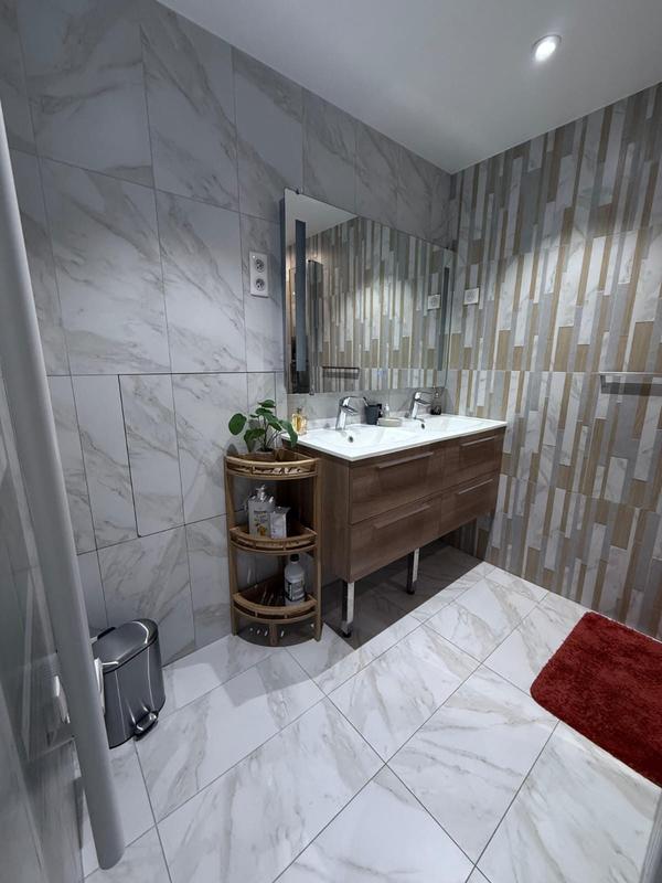 Appartement - 92 m² - 4 pièces