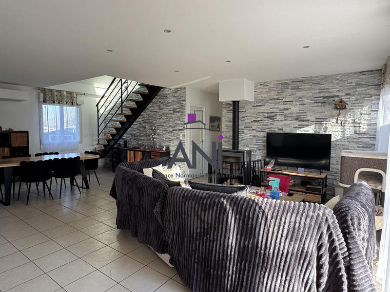 Maison - 122 m² - 6 pièces