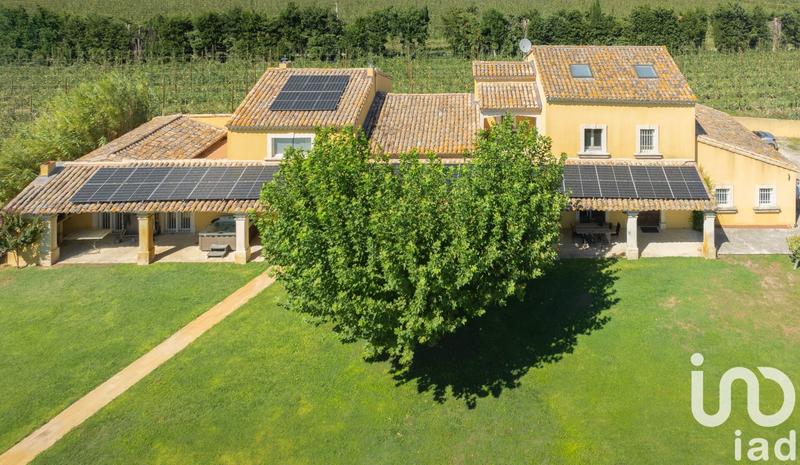 Maison - 385 m² - 7 pièces