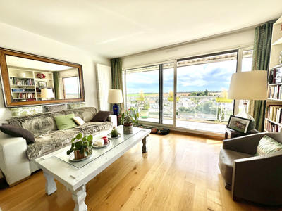 Appartement - 93 m² - 4 pièces