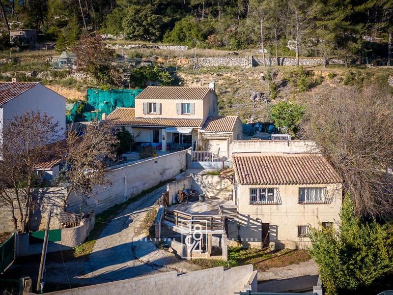 Maison - 122 m² - 5 pièces