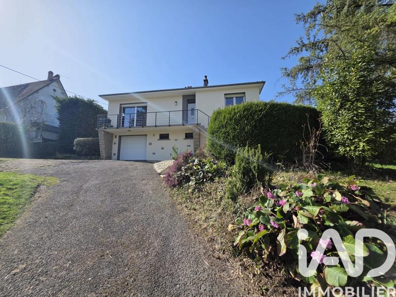 Maison - 90 m² - 5 pièces