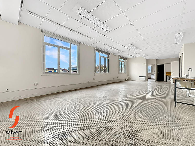 Bureau - 319 m²