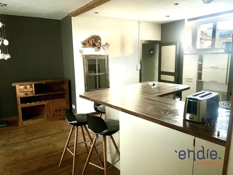 Appartement - 236 m² - 10 pièces