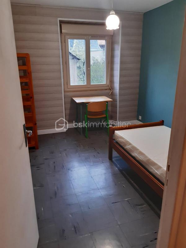 Immeuble - 142 m² - 10 pièces