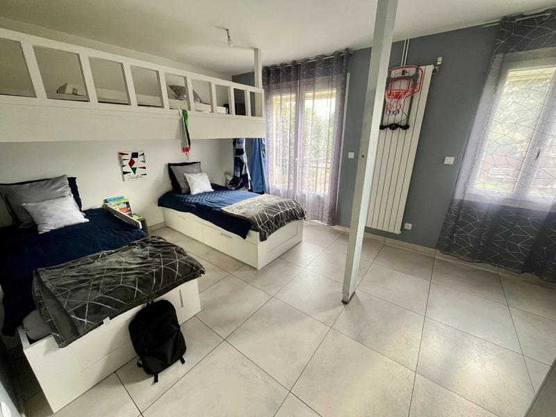 Maison - 144 m² - 7 pièces