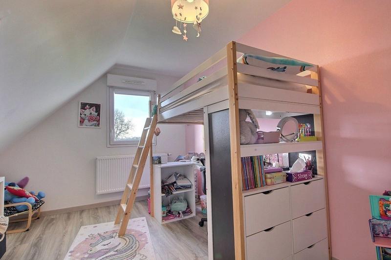 Maison - 106 m² - 6 pièces