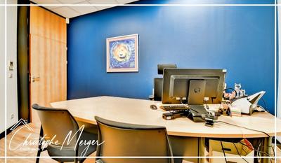 Local commercial - 158 m² - 8 pièces