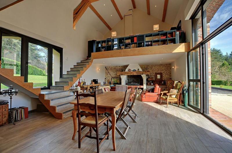 Maison - 450 m² - 13 pièces