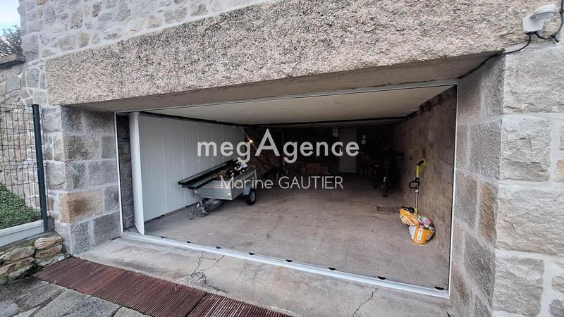 Maison traditionnelle - 149 m² - 6 pièces