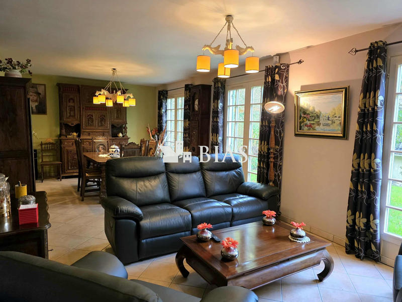 Maison - 110 m² - 4 pièces