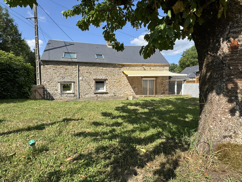 Maison - 90 m² - 5 pièces