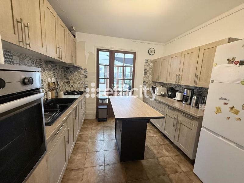 Maison - 102 m² - 6 pièces