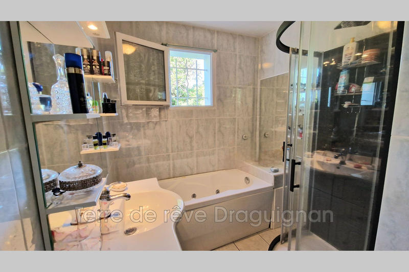 Villa - 98 m² - 5 pièces