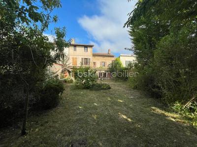 Maison de ville - 250 m² - 7 pièces