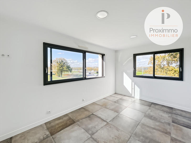 Local commercial - 65 m² - 3 pièces