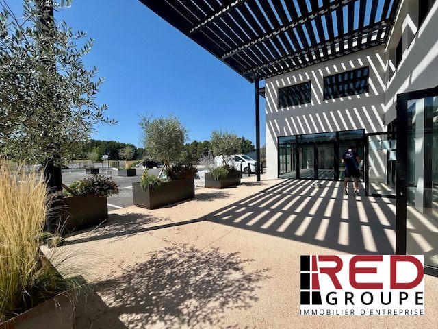 Local commercial - 322 m² - 1 pièce