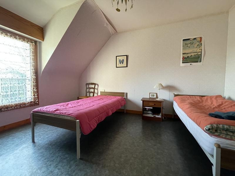 Maison - 138 m² - 9 pièces