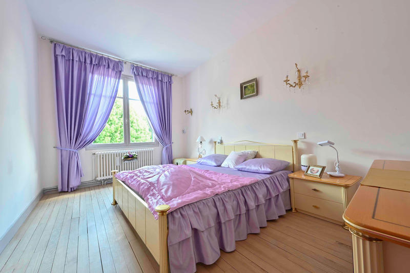 Maison en pierre - 185 m² - 6 pièces