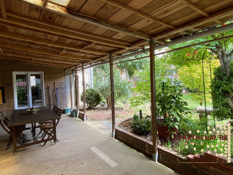 Maison - 167 m² - 7 pièces