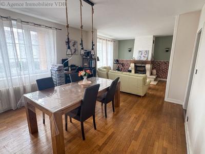 Appartement - 186 m² - 7 pièces