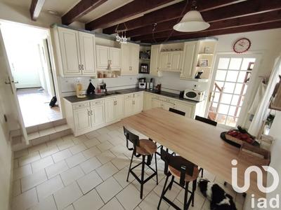 Maison - 235 m² - 7 pièces