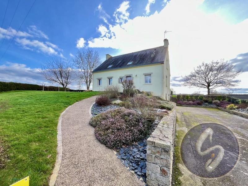 Maison - 177 m² - 6 pièces