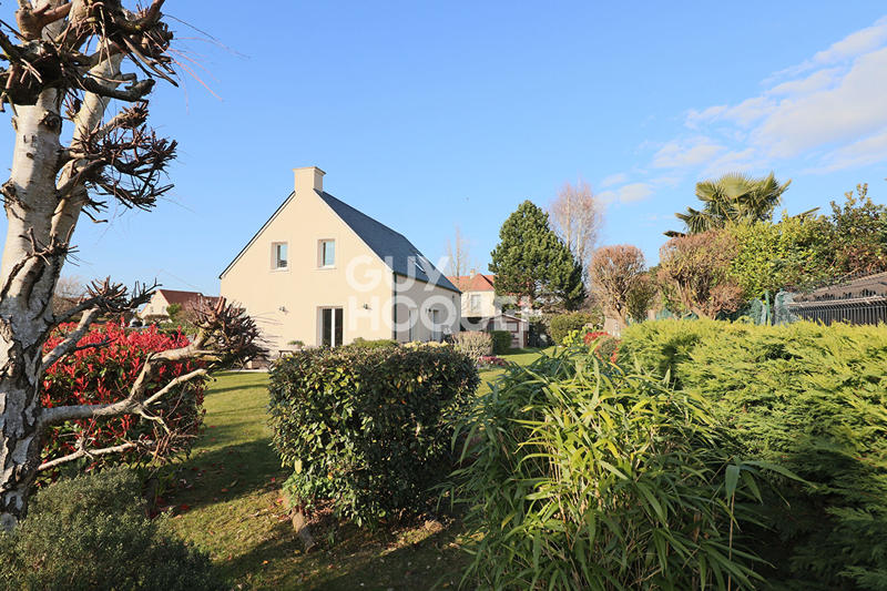 Maison - 121 m² - 6 pièces