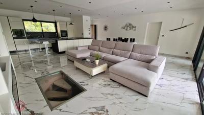 Villa - 150 m² - 6 pièces