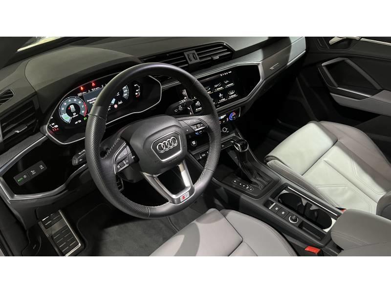 Audi Q3 45 TFSIe 245 ch s tronic 6 s line