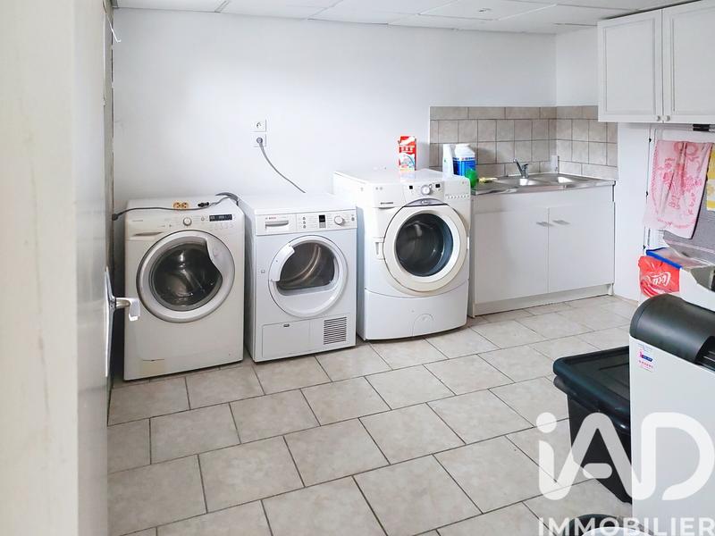 Maison - 195 m² - 7 pièces