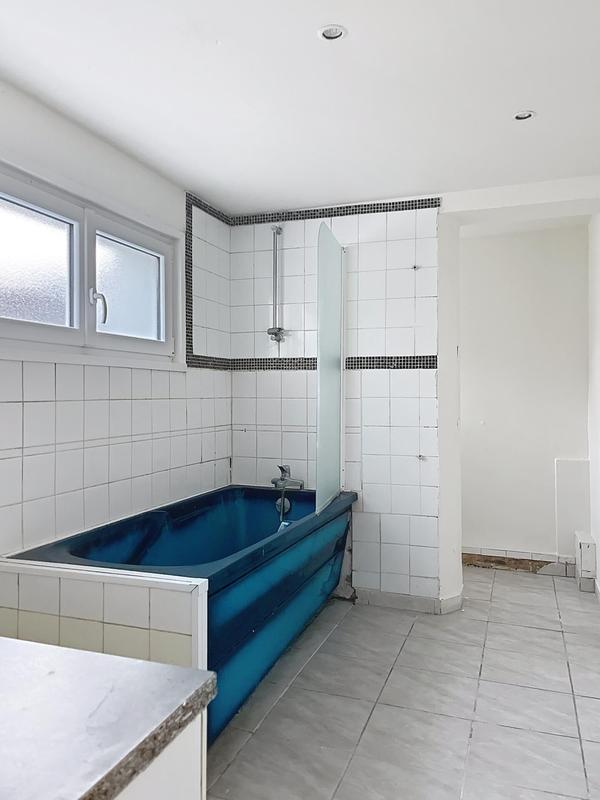 Maison - 90 m² - 6 pièces