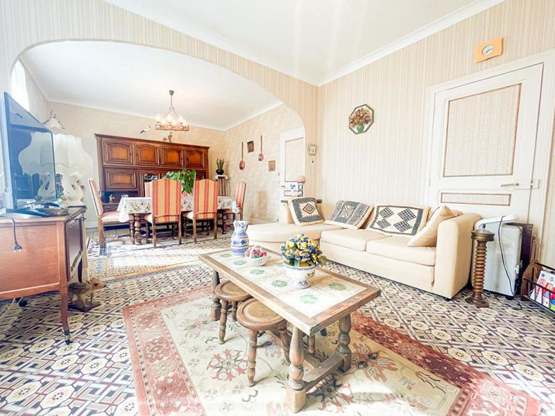 Maison - 101 m² - 5 pièces