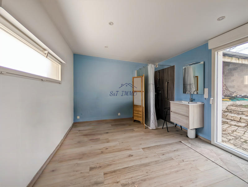 Maison - 197 m² - 7 pièces