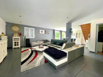 Maison - 133 m² - 6 pièces