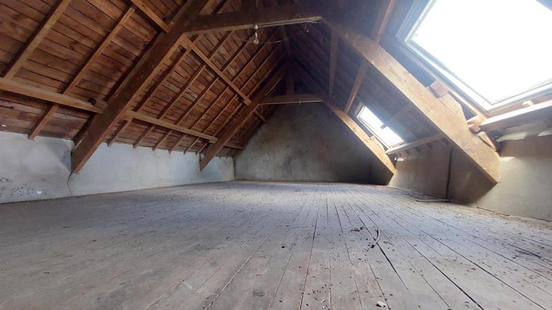 Maison en pierre - 102 m² - 4 pièces