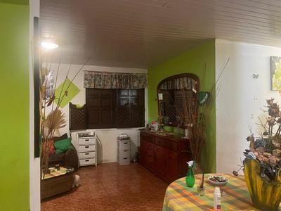 Maison - 130 m² - 4 pièces